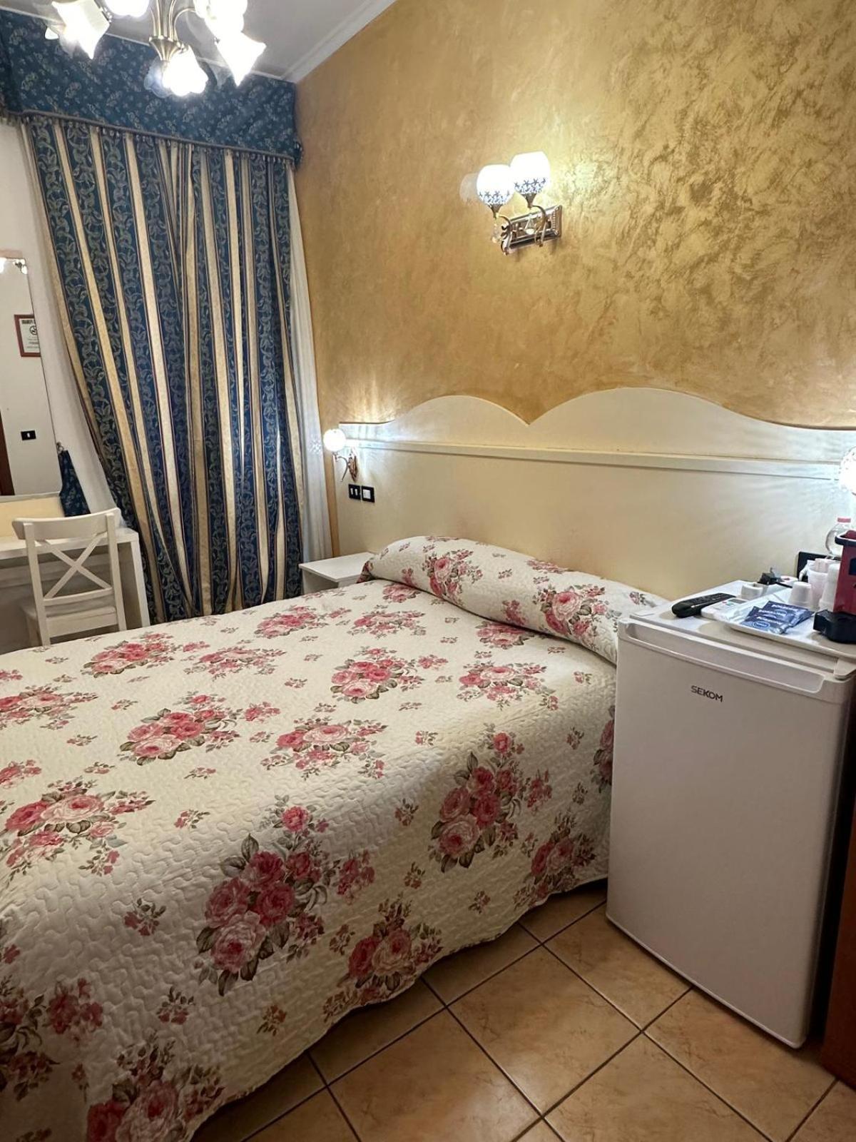 Near Termini Station Gasthof 3*